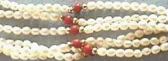6-Strand Pearl Necklace. Closeup